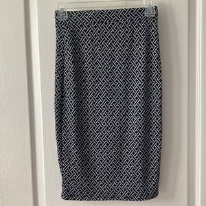 NWT L A Hearts Skirt Size Small